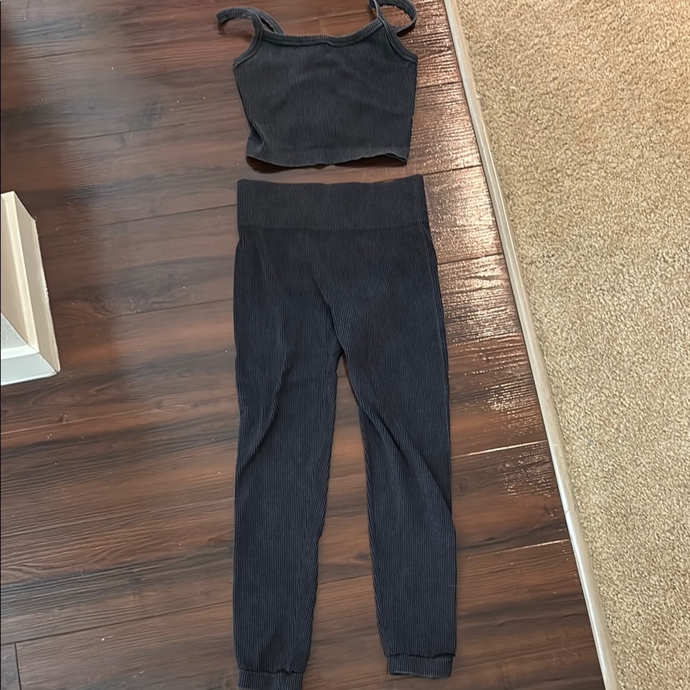 Ribbed Leggings & Tank Set - image 2